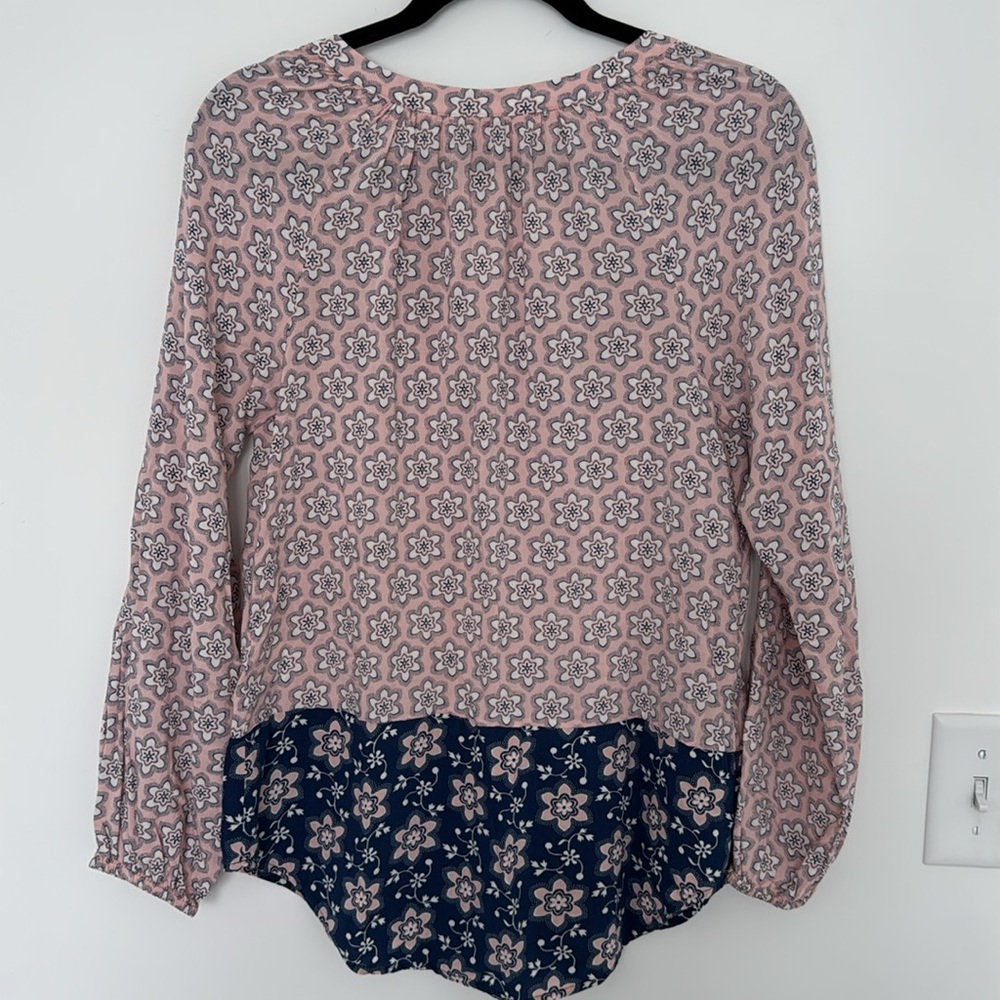 Boden Floral Blouse, Pink and Navy Blue - Size 2 - Picture 5 of 6
